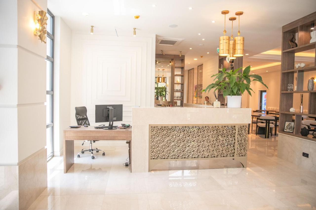 Cosmopolita Boutique Hotel ทิมิชัวรา ภายนอก รูปภาพ