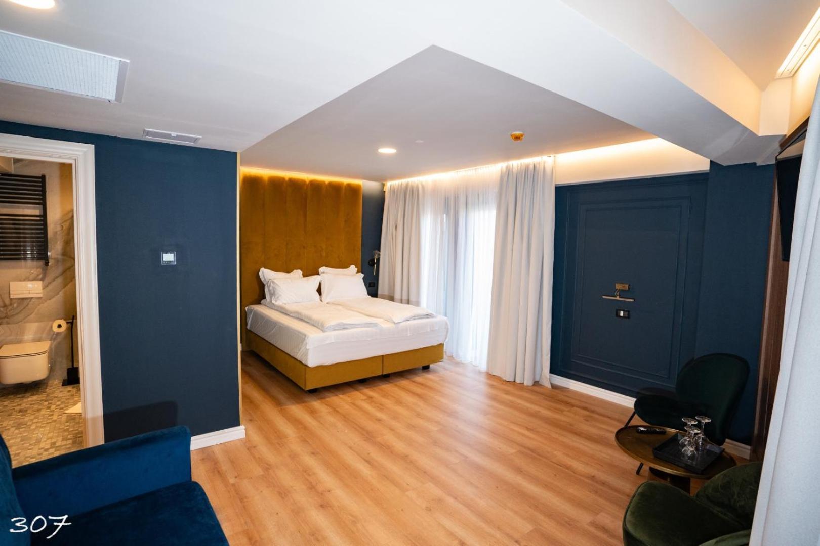 Cosmopolita Boutique Hotel ทิมิชัวรา ภายนอก รูปภาพ