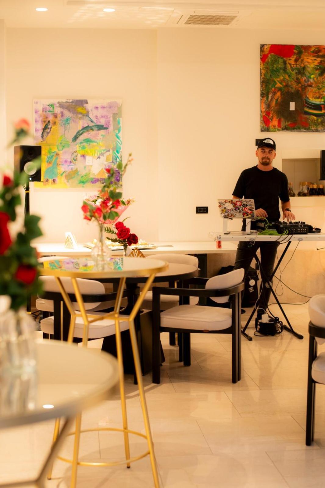 Cosmopolita Boutique Hotel ทิมิชัวรา ภายนอก รูปภาพ