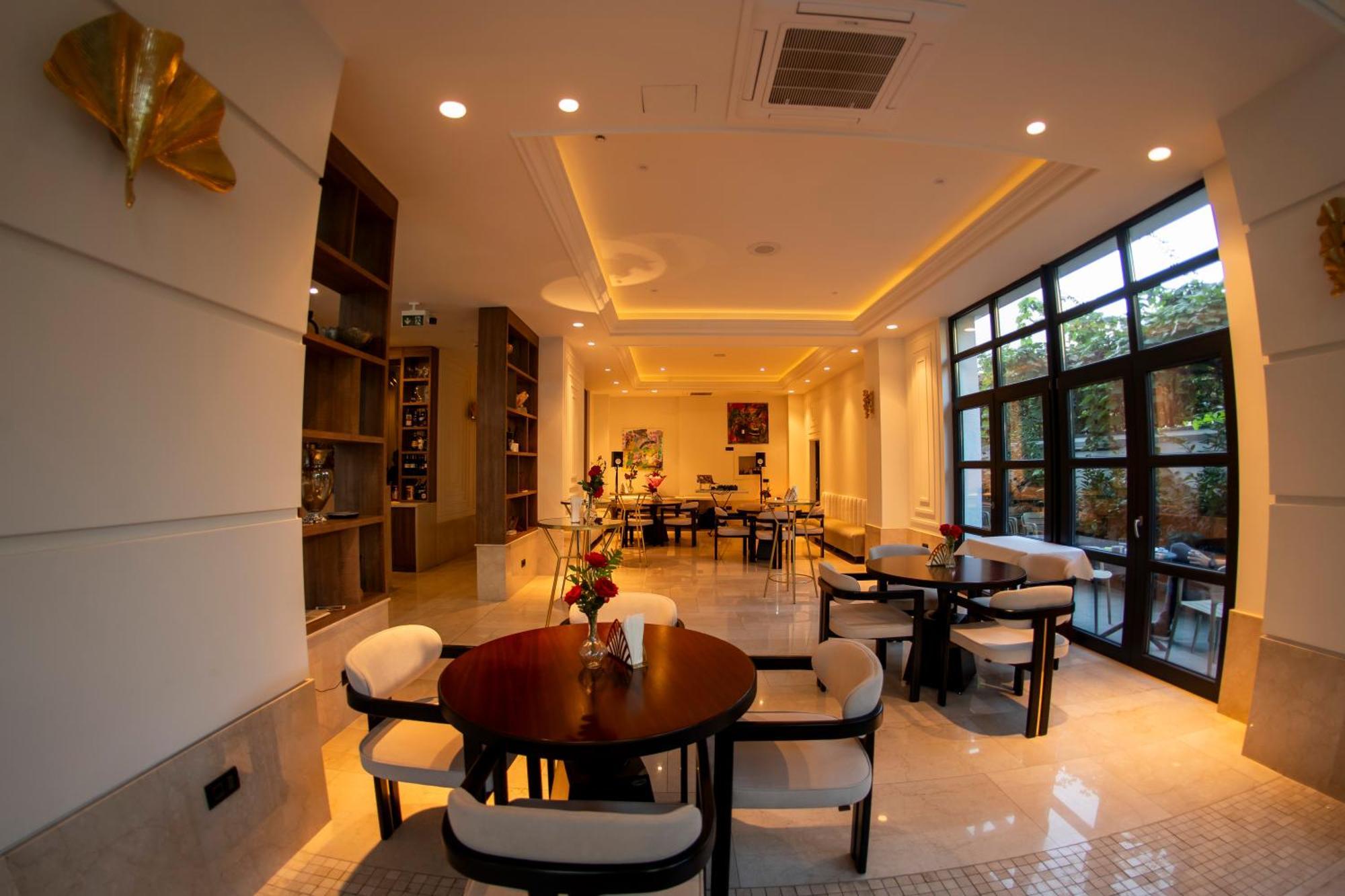 Cosmopolita Boutique Hotel ทิมิชัวรา ภายนอก รูปภาพ